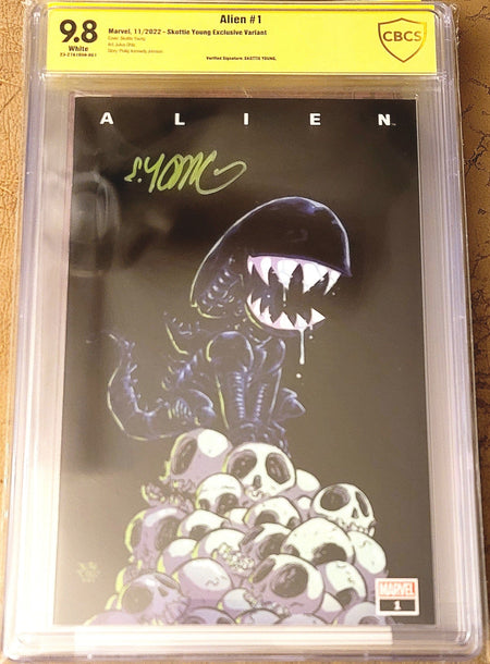 Alien #1 CBCS 9.8 Skottie Young Exclusive Variant VERIFIED SIGNATURE Signed by Skottie Young - CBCS 9.8 # 23-27A1059-001